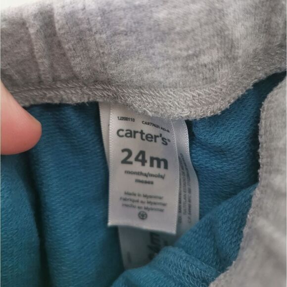 3/$18 Carter's pants size 24 m - Picture 3 of 4